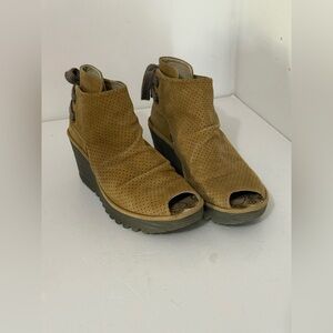 Fly London | All Leather Suede Wedge Heel with Lace-up Back - Size 37